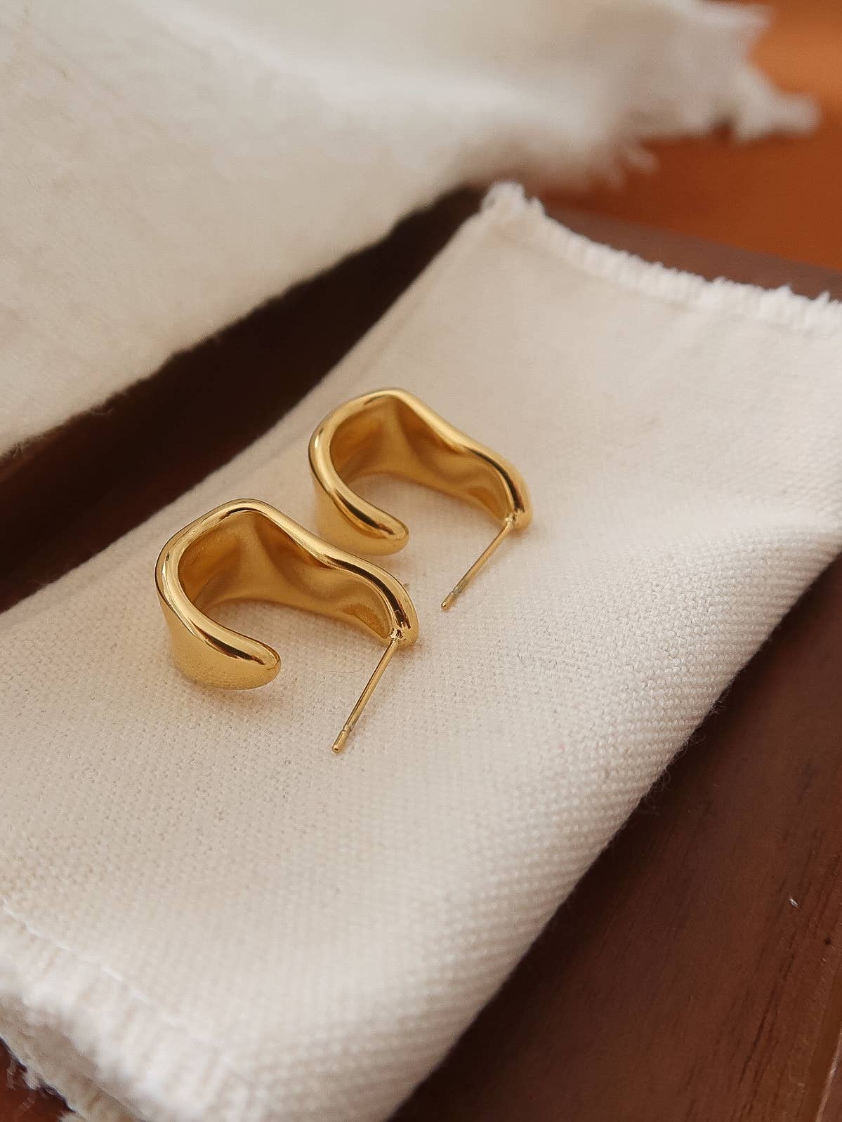 Flanerie Ninelle 18K Gold Non-Tarnish Sculpted Wave Hoop Earrings