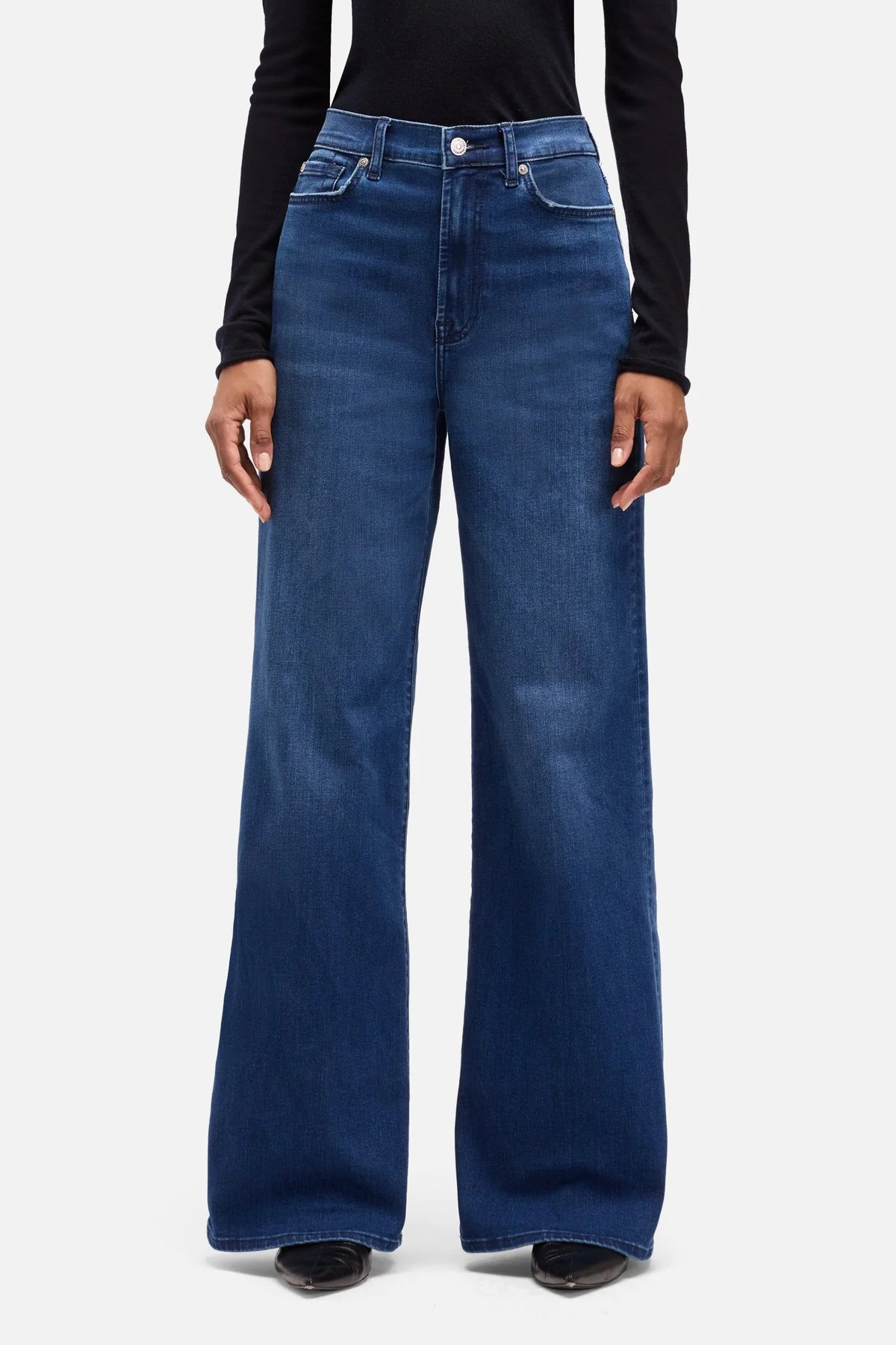 7 For All Mankind Ultra High Rise Jo in Slim Illusion Crater