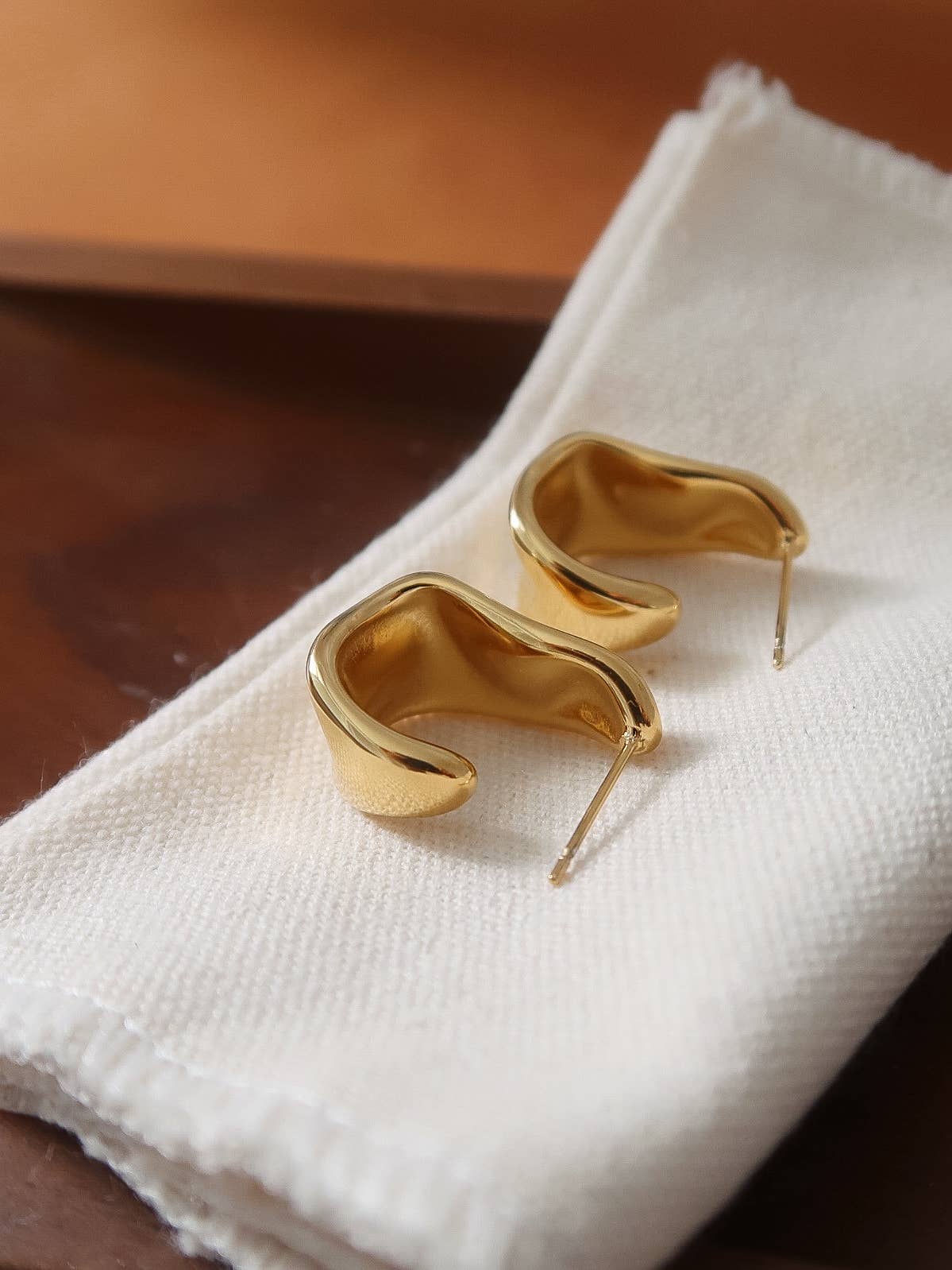 Flanerie Ninelle 18K Gold Non-Tarnish Sculpted Wave Hoop Earrings