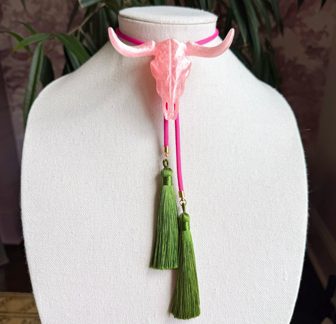 Rahya Longhorn Bolo Quartz Pink