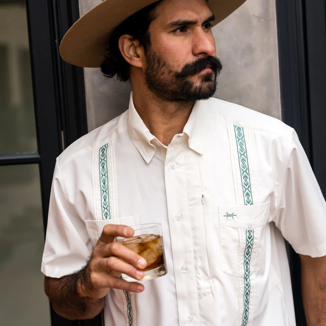 Texas Standard Guayabera Libre