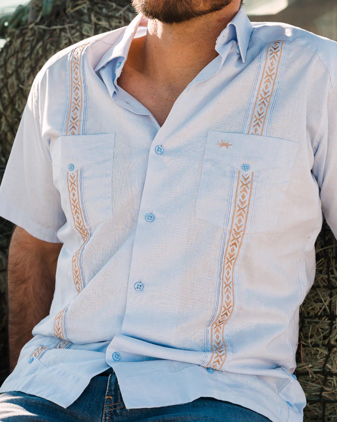 Texas Standard Tejas Guayabera- Benavides Oro