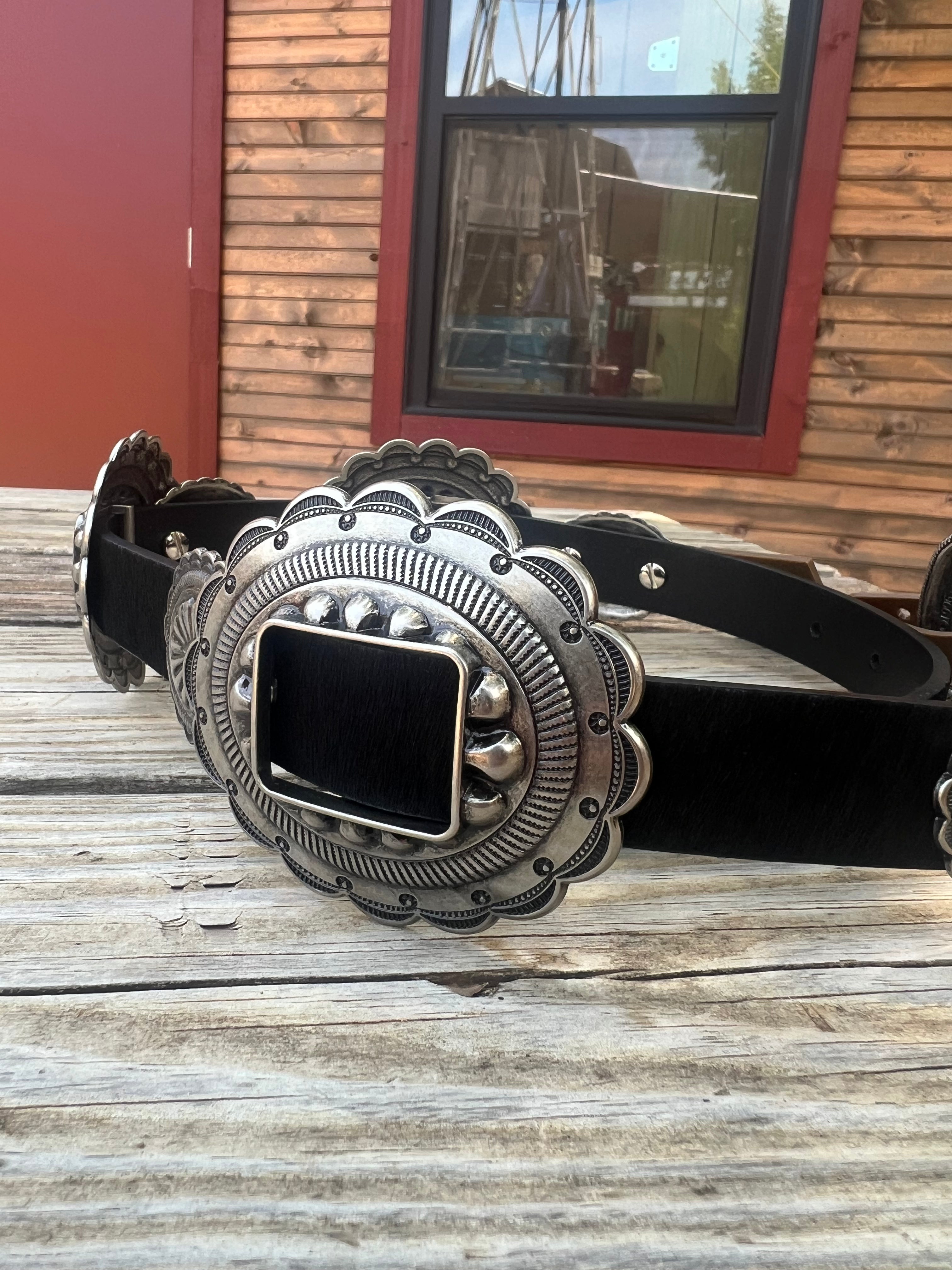 Roper Women's Western Conco 1" Black Cowhide Belt