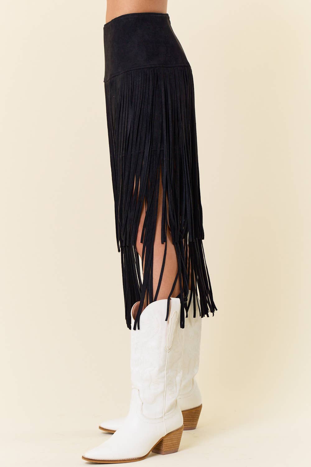 BLACK TIERED FAUX SUEDE FRINGE MIDI SKIRT